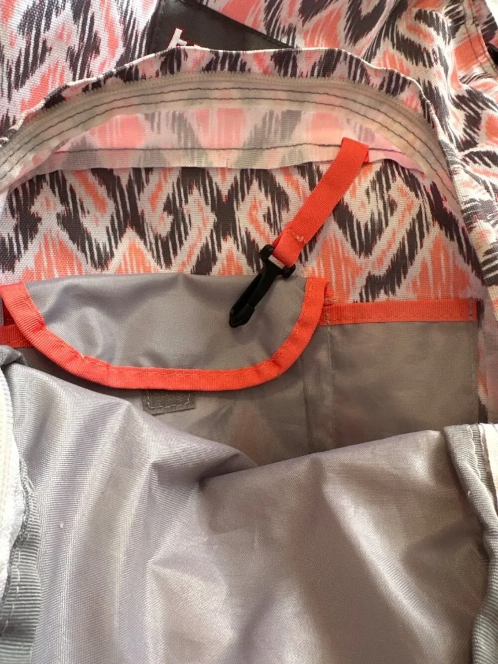 Trans by Jansport this trans